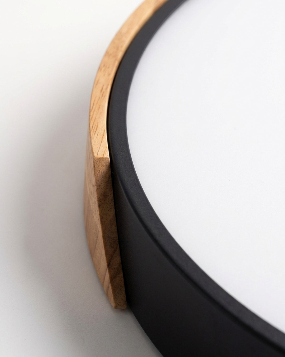 A wood-tone edge. A colour for the room.